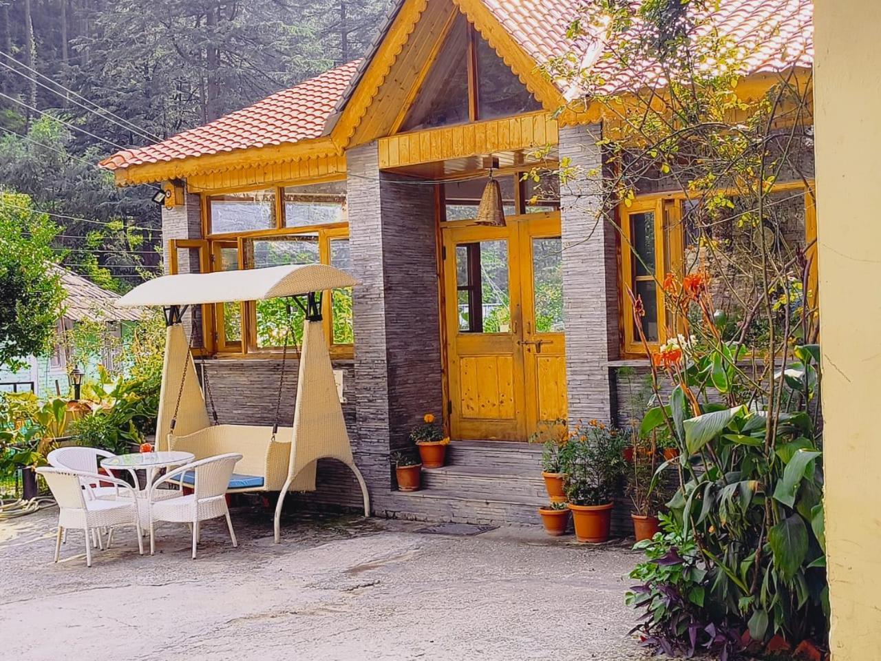 Hotel Purnima Riverside Kasol Eksteriør bilde