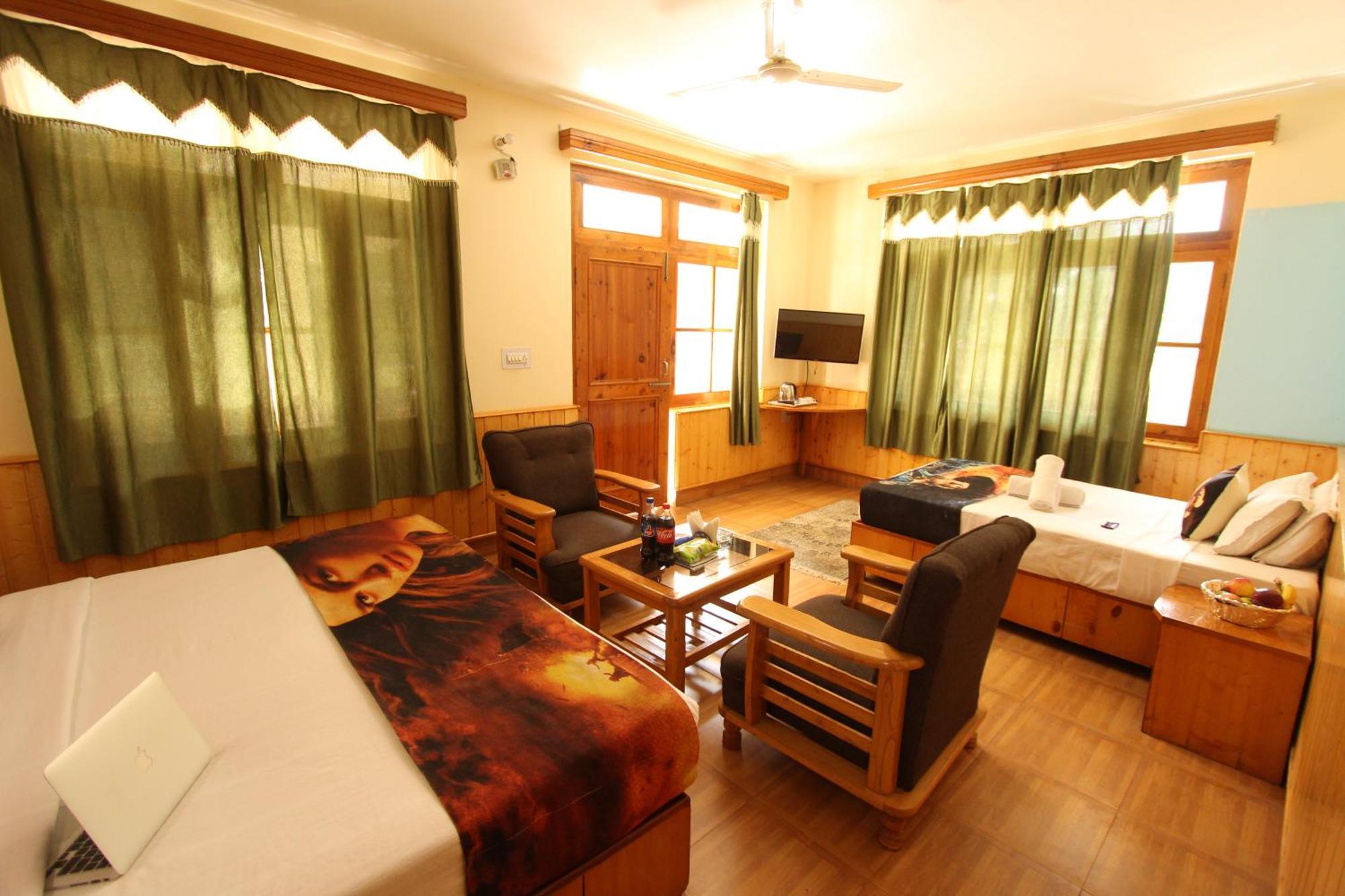 Hotel Purnima Riverside Kasol Eksteriør bilde